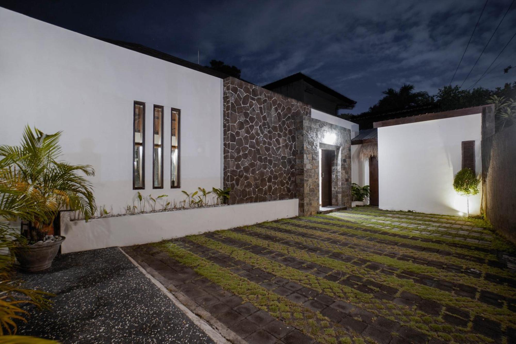 Duadewi 3br In The Heart Of By Santi Management *